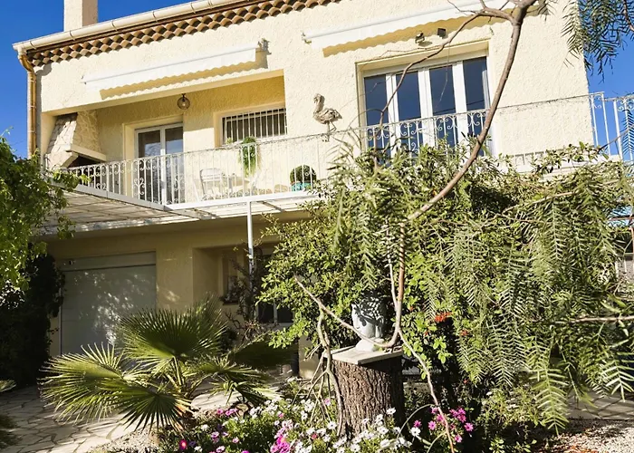 VILLA MONT SAINT LOUP " 5 mn des plages du CAP d'AGDE"