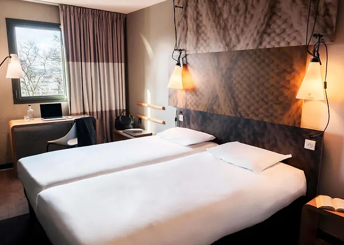 Hotel ibis Rouen Centre Champ de Mars