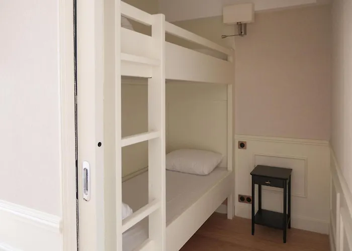 Best Western Le Cheval Blanc -Centre- Vieux Port Honfleur
