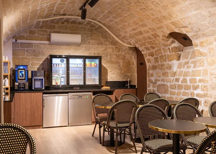 Hotel Au Coeur du Haut Marais Paris