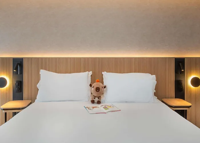Holiday Inn Express Marseille Saint Charles, an IHG Hotel