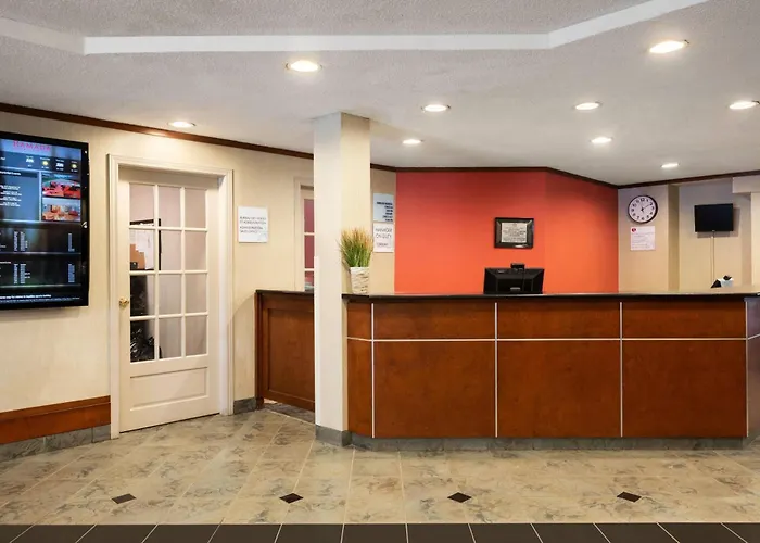 Hotel Ramada Plaza By Wyndham Montréal