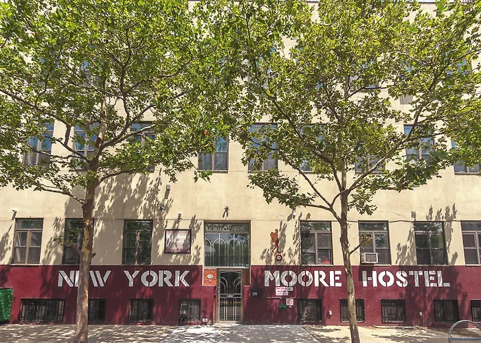 Ny Moore Hostel New York