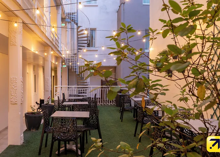 Hôtel Croix des Bretons - Lourdes Pyrénées