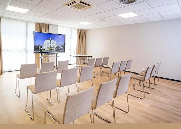 Hotel ibis Styles Tours Centre