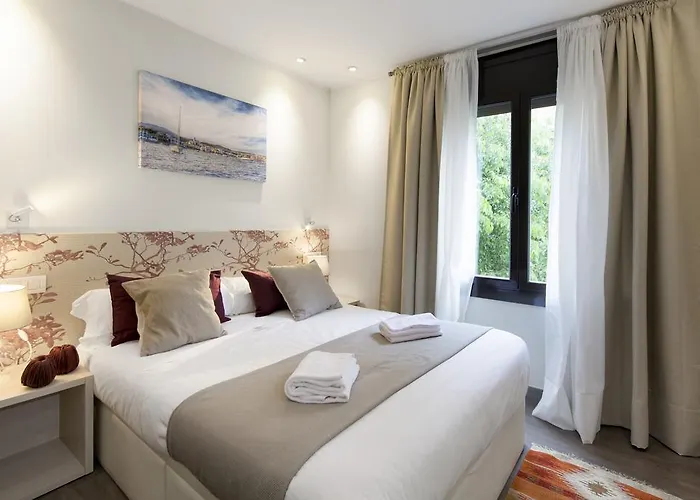 Eixample Building Apartments By Mercedes Heritage Barcelone