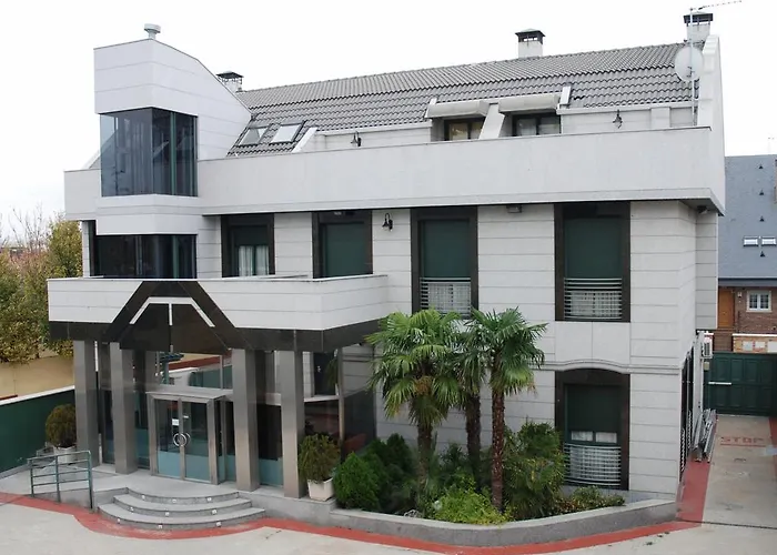 Hostal Los 5 Pinos Madrid