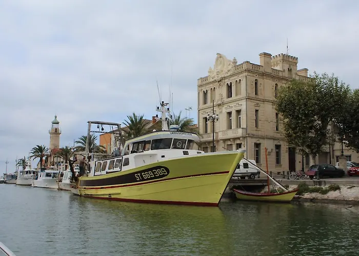 Hotel Les Acacias Le Grau-du-Roi