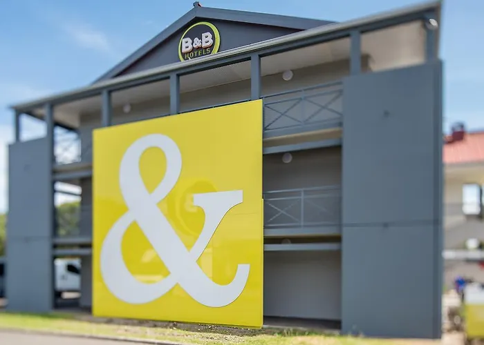 B&B HOTEL Bordeaux Mérignac Hôtel de Ville