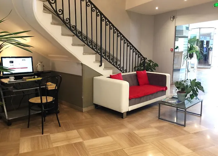 Hotel Ambassador, Completely Renovated Nice