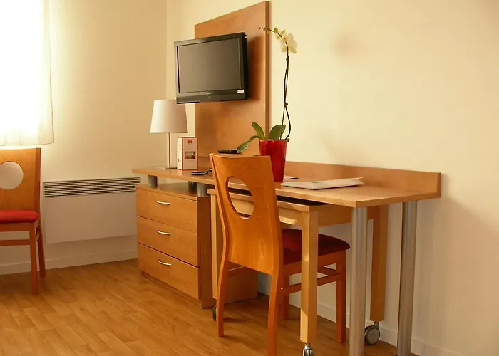 Séjours&Affaires Rennes Villa Camilla