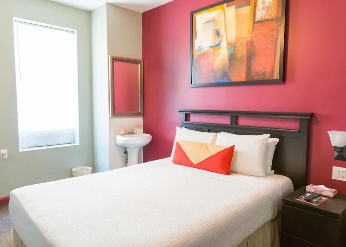 Broadway Hotel & Hostel New York