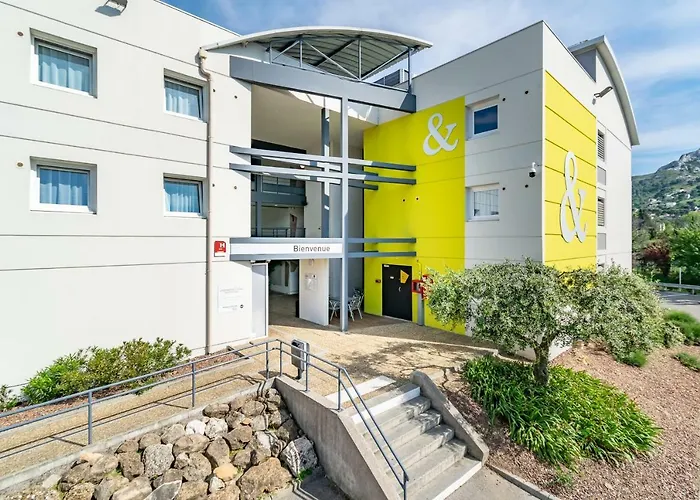 B&B HOTEL Marseille La Valentine