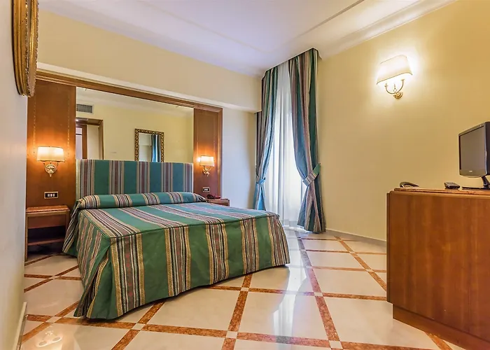 Raeli Hotel Noto